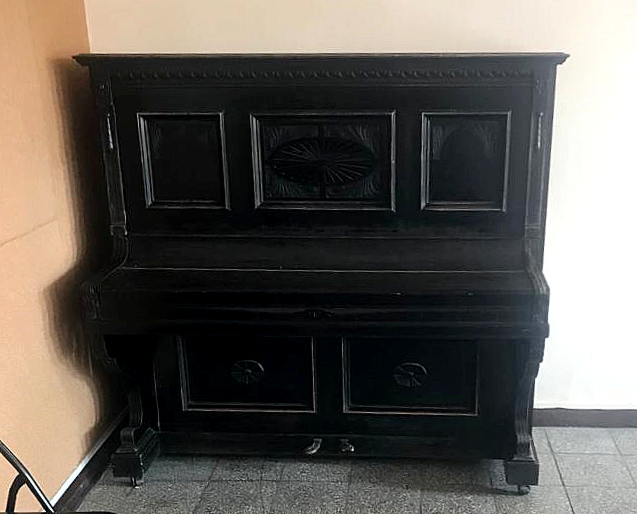 pianino 1.jpg