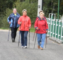 I Gminny Marsz Nordic Walking 2013 (10).JPG