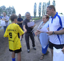 IV Turniej Piłki Nożnej Dzikich Drużyn 2012 (14).JPG