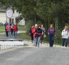 I Gminny Marsz Nordic Walking 2013 (9).JPG