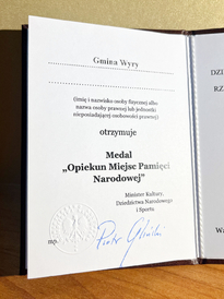 Legitymacja„Opiekuna Miejsc Pamięci Narodowej”.jpg